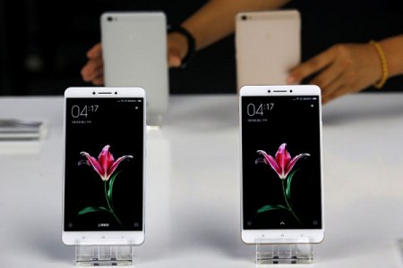 ФТС не пускает в Россию смартфоны фирм Xiaomi и Sony