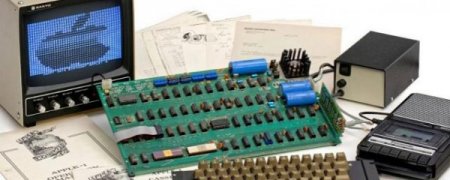 В Кельне с молотка ушел первый компьютер Apple за 130 тысяч долларов