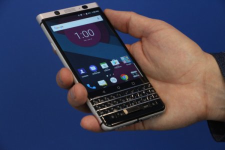 В Сети засветился новый смартфон BlackBerry от TCL