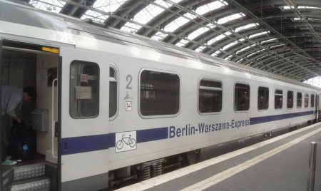 Поезд Варшава – Берлин остановили из-за сообщения о бомбе