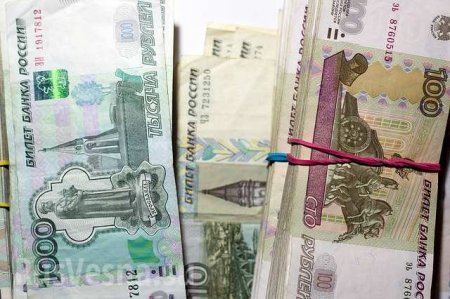 Nomura: курс рубля в июле может резко вырасти