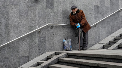Незаслуженный отдых: почему власти Украины вынуждены оставить граждан без пенсий