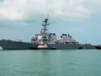 Пентагон объявил о приостановке операций ВМС США из-за аварии эсминца 