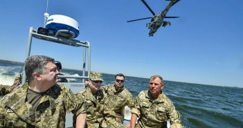 Порошенко: Украинская армия в лучшей форме, чем когда-либо