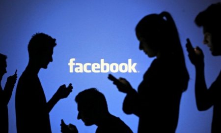 Facebook требует отдать ей бесплатно домен facebook.ru