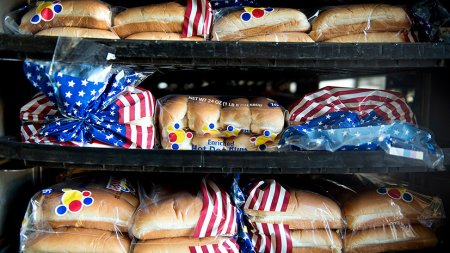 Под американским соусом: в США назвали препятствия на пути поставок продуктов из Штатов на Украину