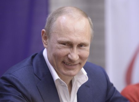 Путин пообщался с голосовым помощником «Алиса» в офисе «Яндекса»