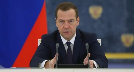 Премьер-министр РФ Медведев: государства мира должны объединиться против ИГ