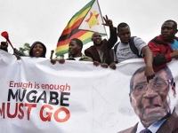 Президент Зимбабве согласился уйти в отставку, сообщили СМИ
