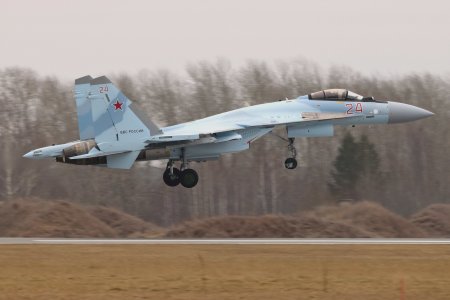 Два звена Су-35 совершили перелёт из Комсомольска-на-Амуре на аэродром бази ...