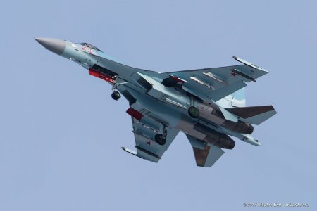 Два звена Су-35 совершили перелёт из Комсомольска-на-Амуре на аэродром базирования в Карелии Армия и Флот