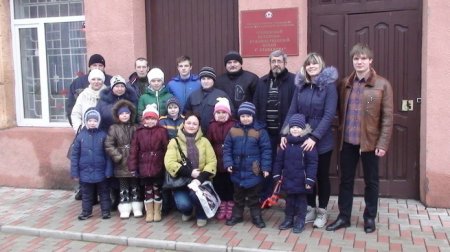 Коммунисты Стаханова организовали мероприятие, посвященное 100-летию Октябр ...