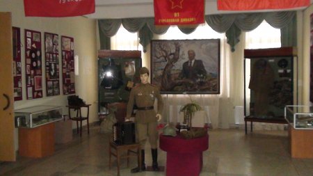 Коммунисты Стаханова организовали мероприятие, посвященное 100-летию Октябрьской революции