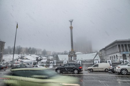 Пересолили. В Киеве чиновники заработали на снеге 300 млн грн