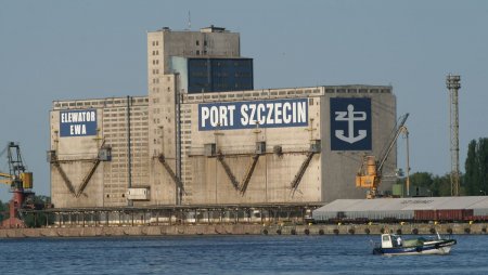 В Польше считают, что названия кораблей «Львов» и «Тернополь» никого не оби ...