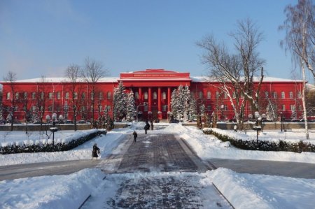 Киевский национальный университет имени Шевченко отменил занятия до весны,  ...