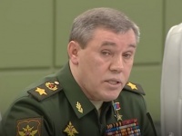 Генштаб ВС РФ: США планируют ракетно-бомбовый удар по правительственным ква ...