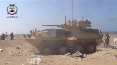 Саудовская армия ведет бои за йеменский город Миди