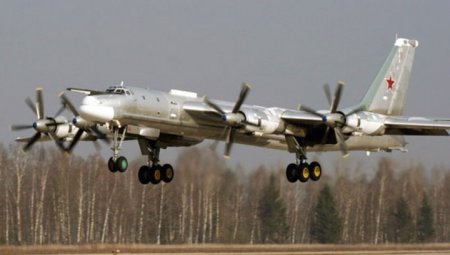 Стратегический ракетоносец Ту-95МС с модернизированным двигателем передан в ...