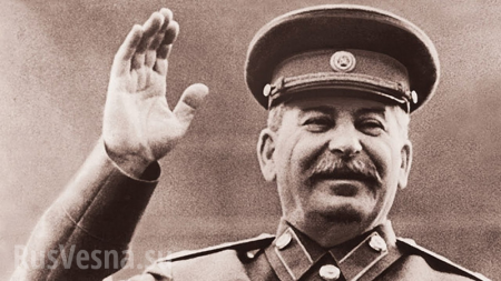 В Лондоне на первомайский митинг вышли с портретами Сталина (ФОТО)