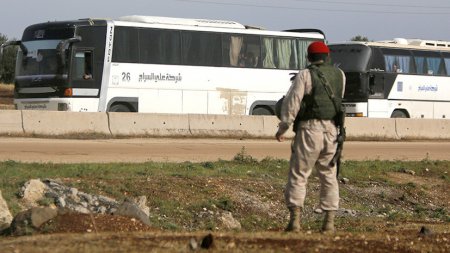 «Радикальная миграция»: как продвигается вывод боевиков из подконтрольных ИГ районов Сирии