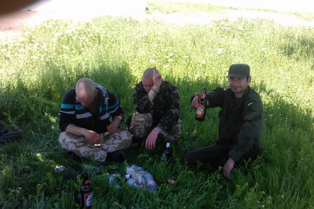 Счет пошел на тысячи. Небоевые потери ВСУ от пьянства в Донбассе