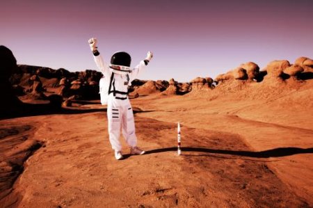 Жизнь на Марсе возможна: Астроном из Австралии призвал скорее колонизироват ...