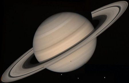 Сатурн разговаривает со своими спутниками