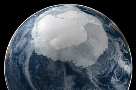 «Пришельцев стоит искать под водой»: В Антарктиде записали зловещие звуки древнего подводного НЛО - уфологи