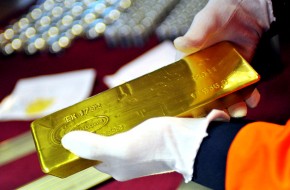 Россия что-то знает: Запад гадает, почему мы рекордно скупаем золото