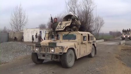 Бои талибов и афганских сил безопасности в провинции Газни