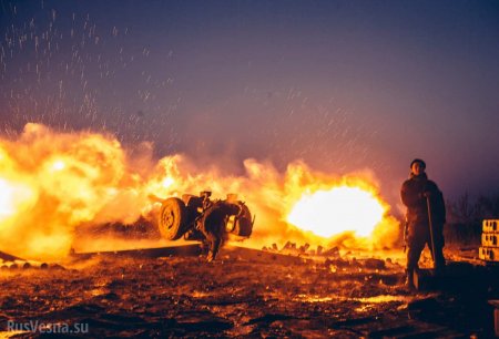 Взрыв и пожар на складе бронетехники ВСУ на Донбассе: сводка о военной ситуации
