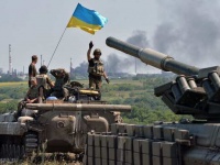 ВСУ создали ударную группировку по фронту в 50 км. Войска ДНР приведены в п ...