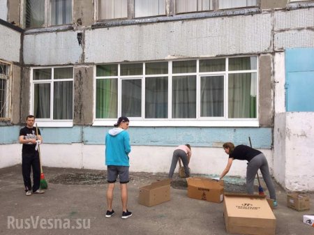 Все как один: жители Дзержинска вышли на субботник после взрывов на заводе (ФОТО, ВИДЕО)