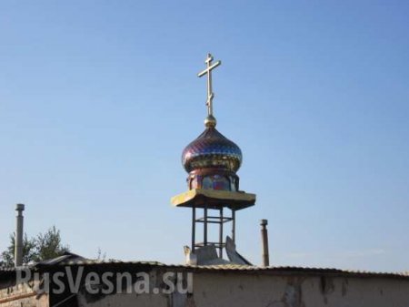 Горящее «перемирие»: Боевики ВСУ закидали православный храм зажигательными бомбами