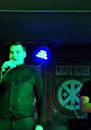 Премьер-министр Зеленского побывал на концерте неофашистской рок-группы, организованном обвиняемым в убийстве Бузины (+ВИДЕО, ФОТО)
