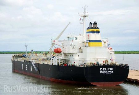 Под Одессой терпит бедствие танкер