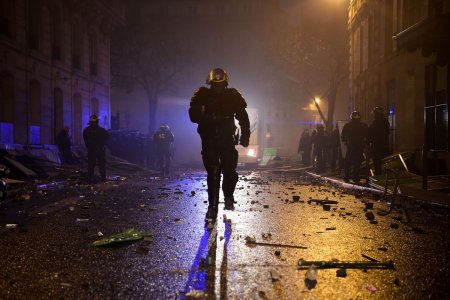 Гаспарян прокомментировал действия российских правоохранителей во время незаконных митингов