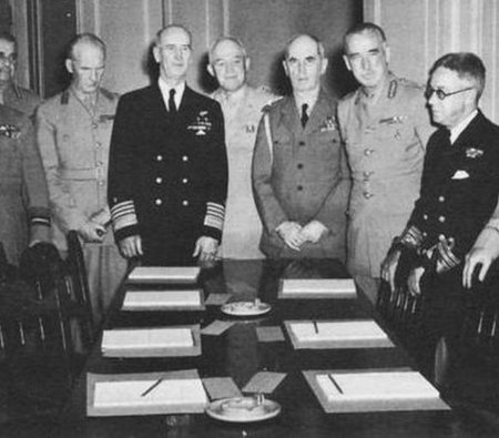 «Второго фронта не будет»: как «союзники» подарили Гитлеру СССР