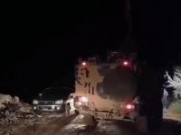 Российские военные впервые провели патрулирование трассы М-4 в сирийском Ид ...
