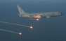 «Опасно!» — Су-35 пролетел в нескольких метрах от военного самолёта США (ВИ ...