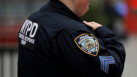 СМИ: У более 2 тысяч полицейских Нью-Йорка выявлен коронавирус