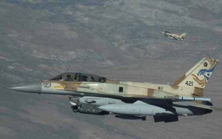 Средства ПВО Сирии отразили израильскую ракетную атаку в районе Пальмиры