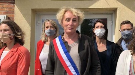 Их нравы: Во Франции мэром города стал трансгендер (ФОТО)