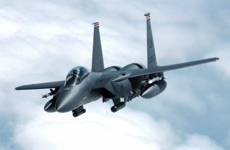 Найдено тело пилота упавшего американского F-15 (ВИДЕО)