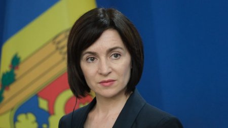 Путин поздравил Санду с победой на выборах президента Молдовы