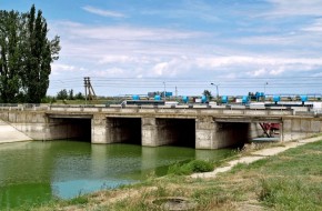 Украина неспособна помешать опреснению крымской воды