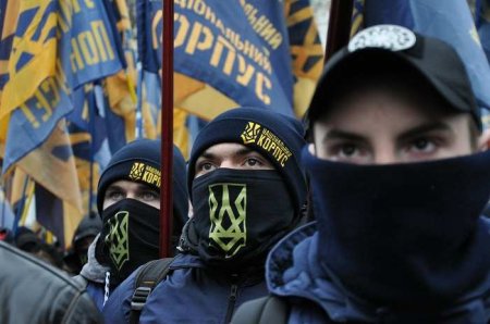 Стрельба в центре Киева: развернулось противостояние неонацистов с силовыми отрядами партии Медведчука (ВИДЕО)