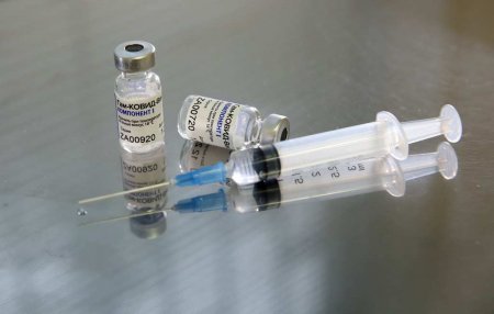 Какая вакцина нужна россиянам для въезда в Турцию — ответ посольства