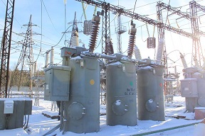 На 5 ПС 220-500 кВ Свердловской области заменили 8 высоковольтных вводов